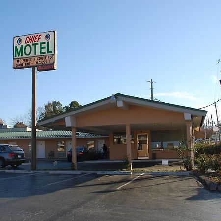 Chief Motel Fayetteville Eksteriør bilde